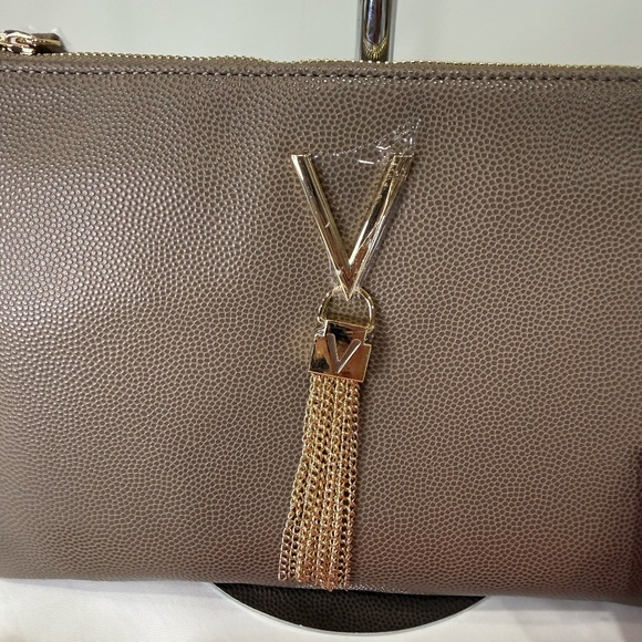 NWT Valentino by Mario small crossbody/Wristlet - Picture 2 of 4